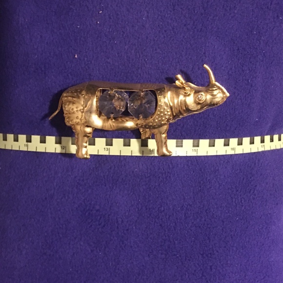 SALE! 14k Gold-plated Crystal-embedded Rhino AND A Handpainted Cameo Pendant - Picture 4 of 5